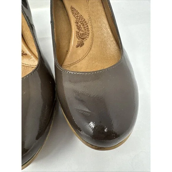 2x Sofft Lana Black & Brown Patent Leather Classic Pump Womens Size 8 M shoe - Picture 4 of 16